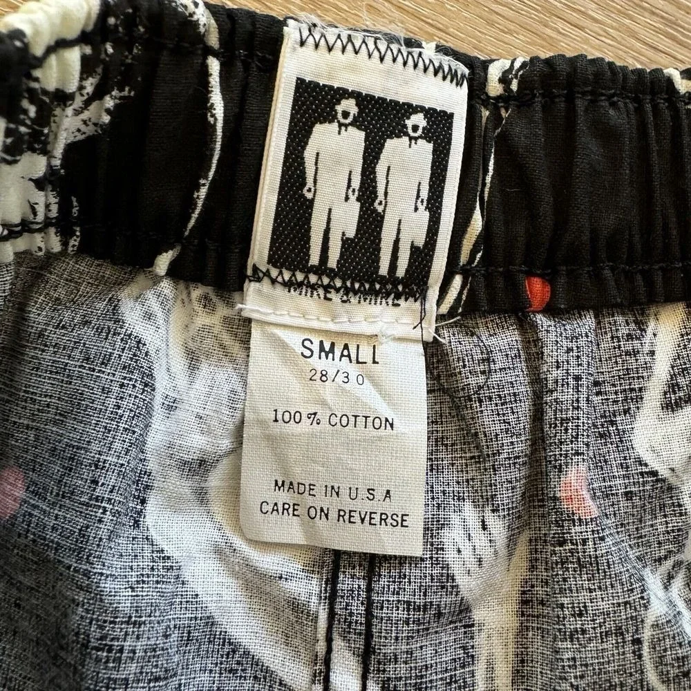 Vintage Halloween‎ Underwear Men's S Skulls Glow in the Dark Boxer Briefs 90s